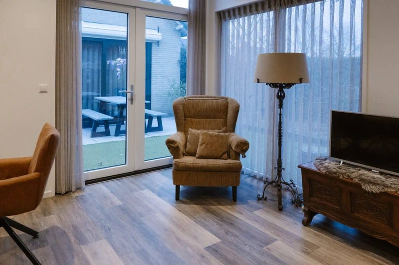 Foto 10 van L-vormige mantelzorgwoning van 54 m²