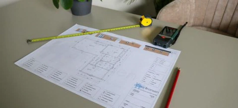Het ontwerp van de woning maken en bespreken